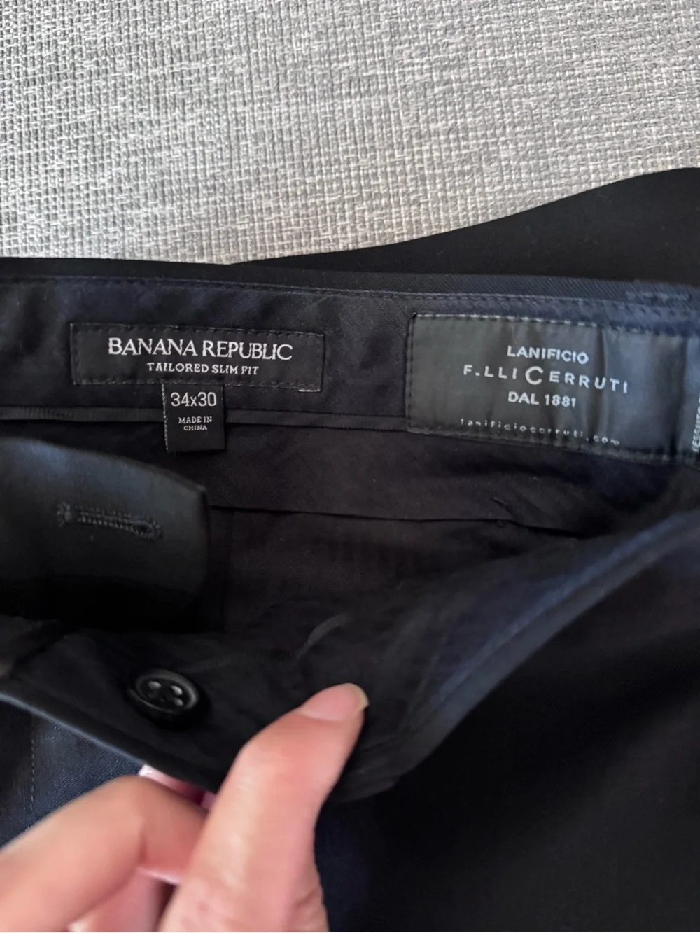 100% wool Banana Republic Black Tailored Slim Fit Dress Pants